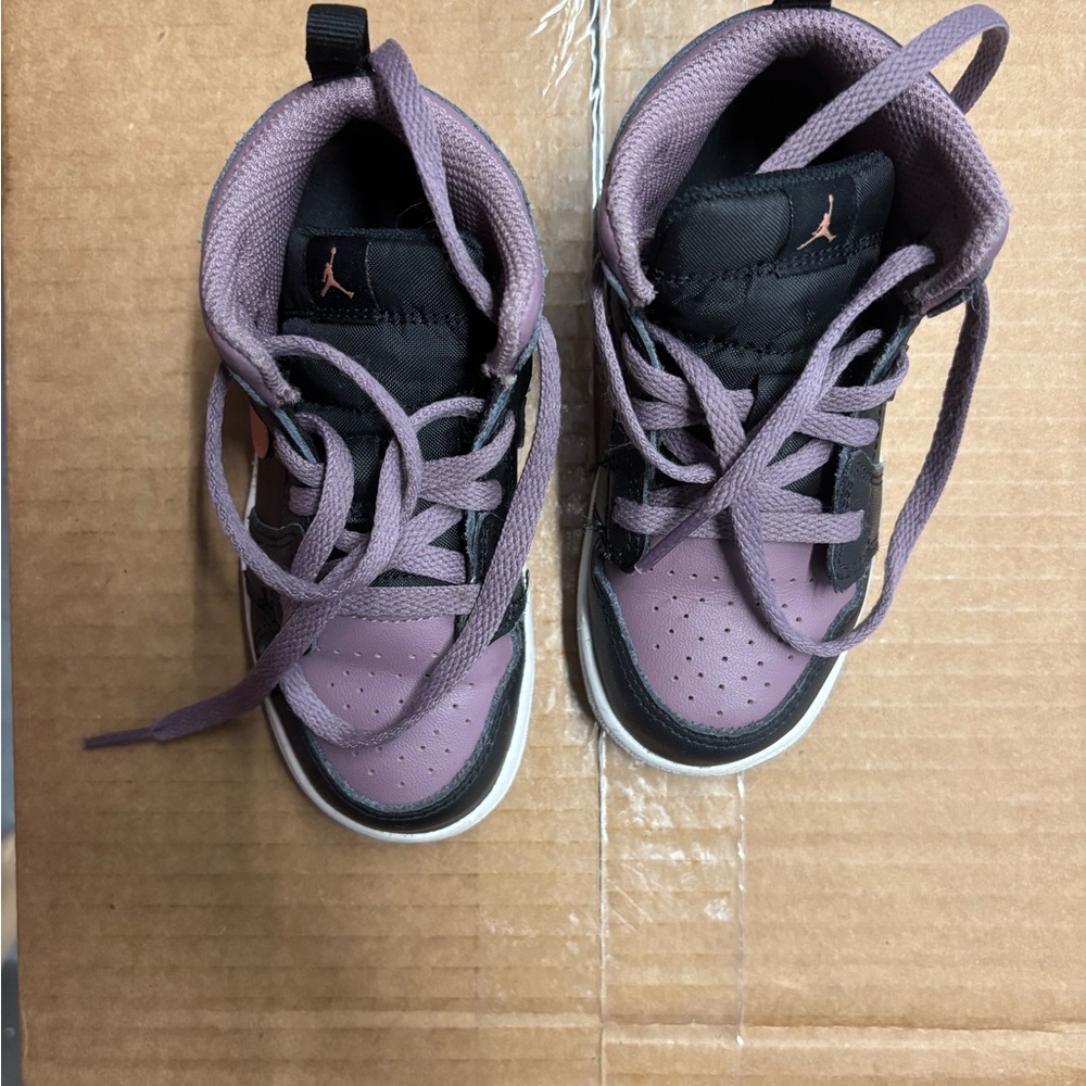 Jordan Black and Orange High-Top Sneakers with Box - Picture 4 of 9